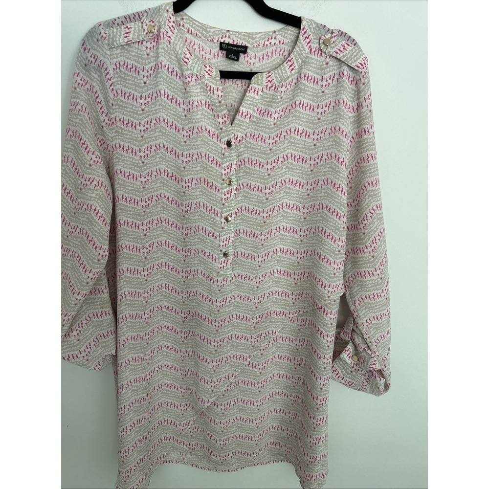 New Directions Women's Large Pink Beige Pattern Long Sleeve V-Neck Button Blouse
